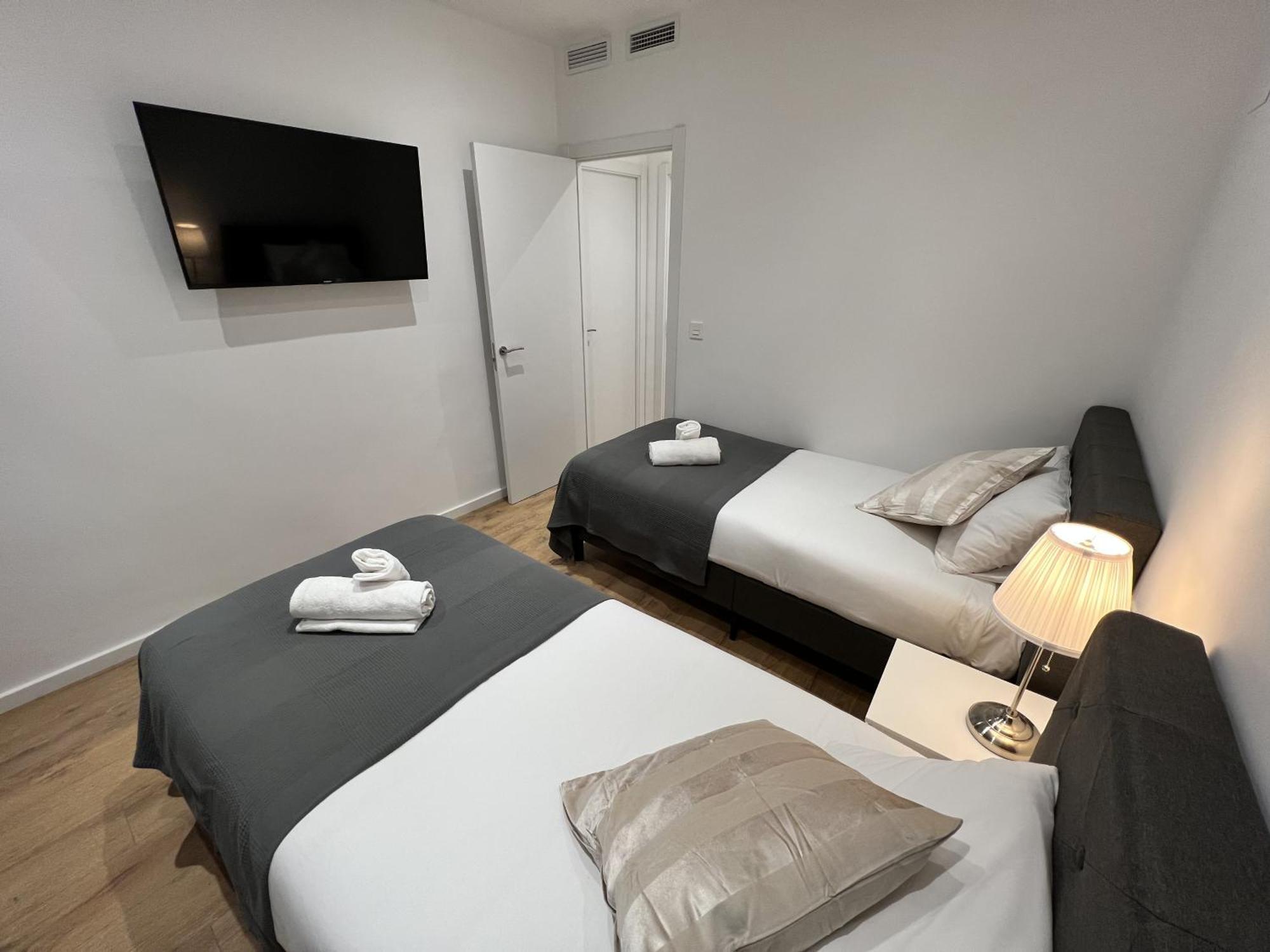 Apartamenticos Plaza Las Armas III Saragozza Esterno foto
