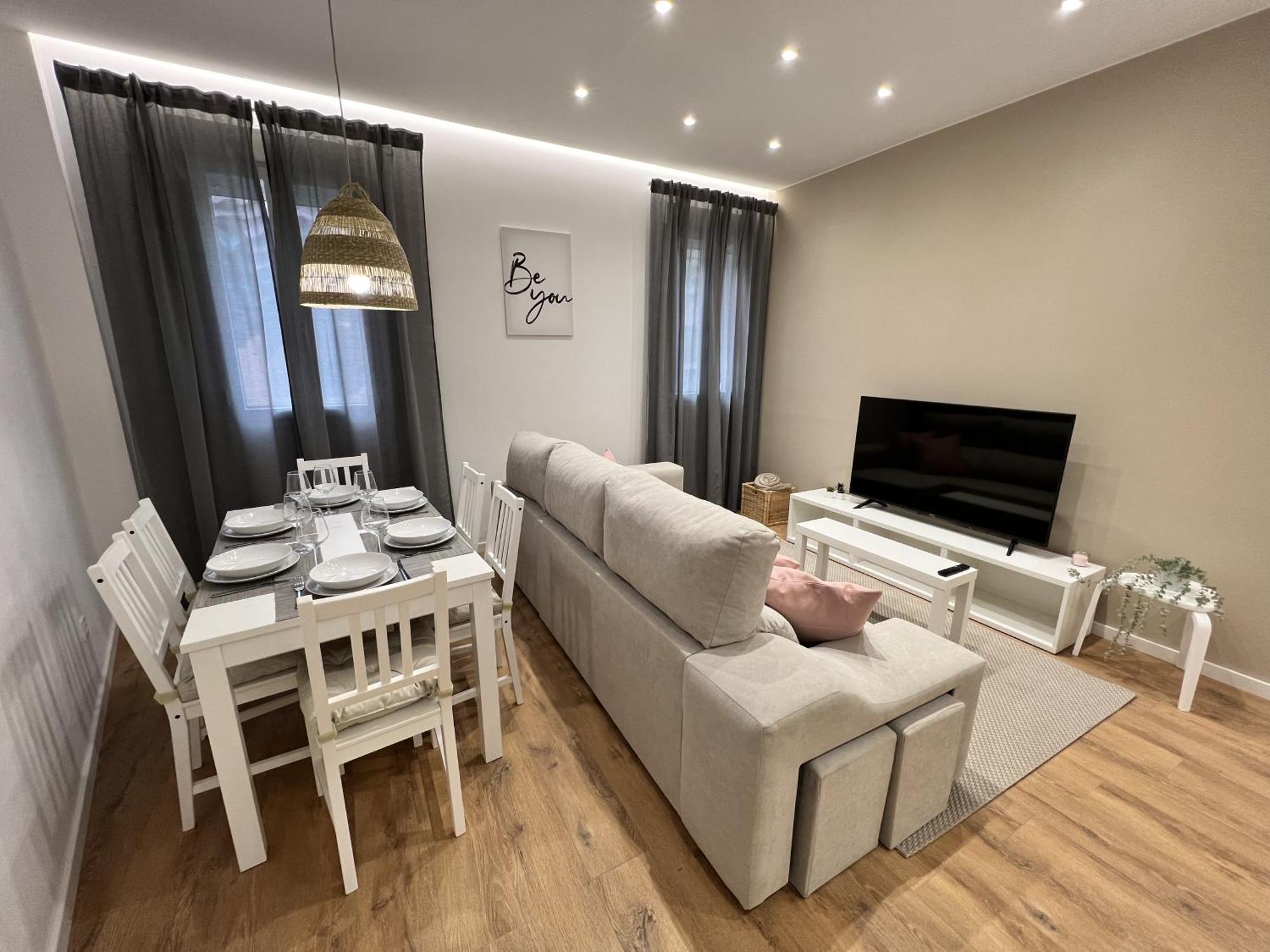 Apartamenticos Plaza Las Armas III Saragozza Esterno foto